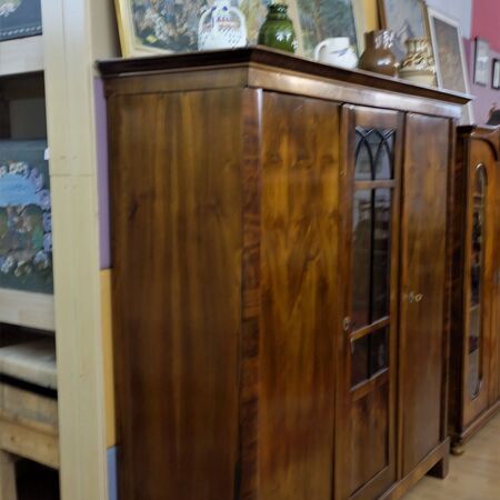 wunderschöner Biedermeier Kasten