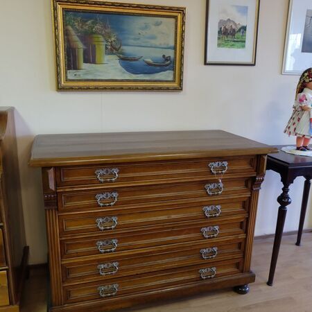 restaurierte Kommode