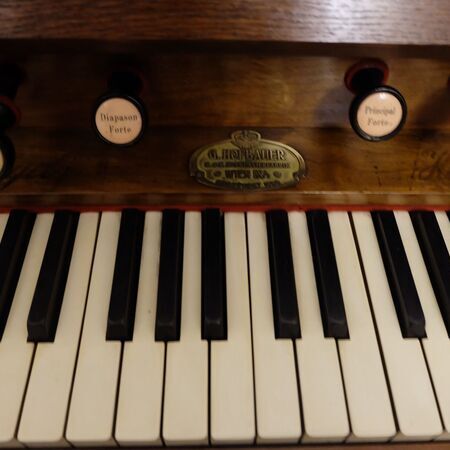 Harmonium von G. Hofbauer