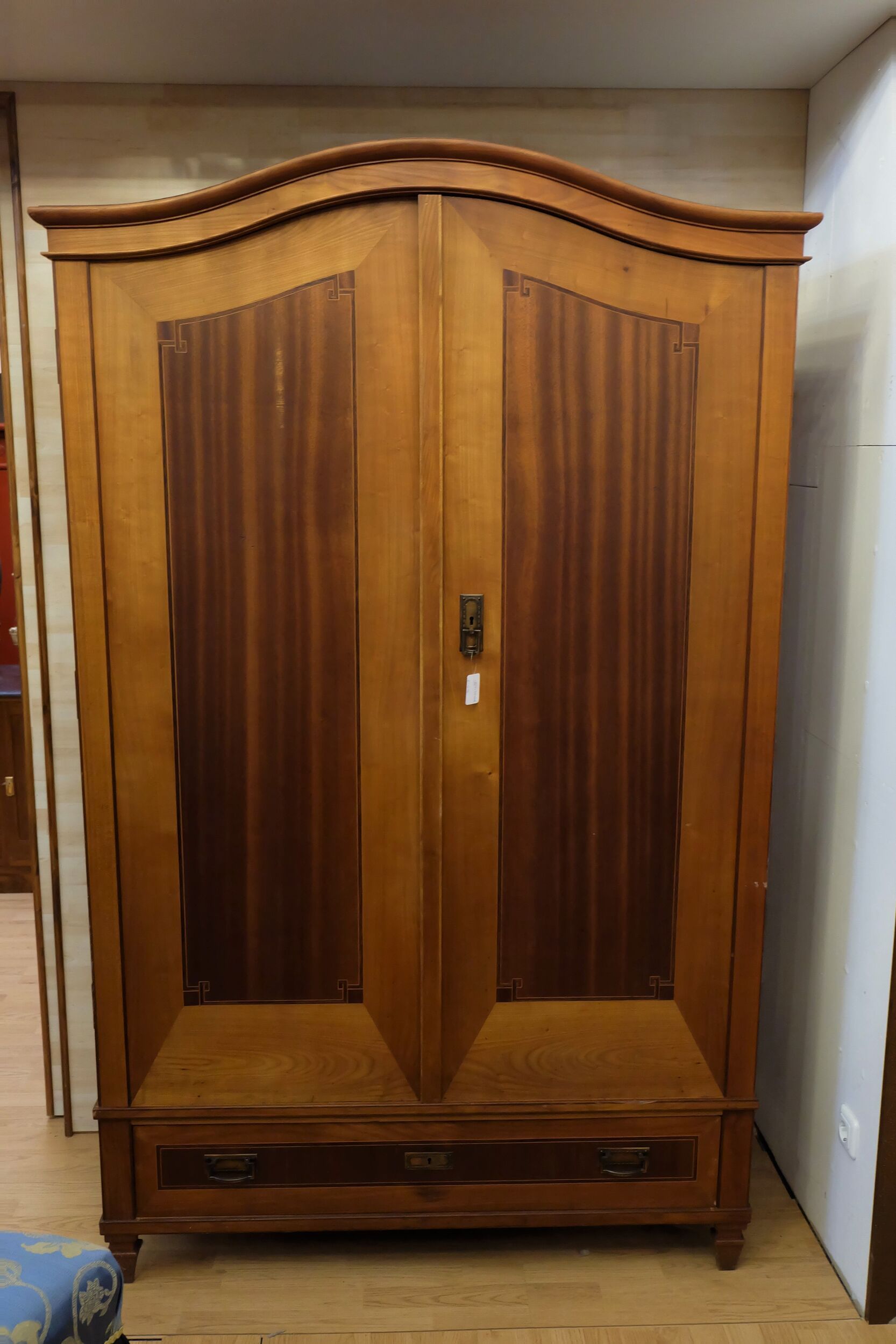 sehr schöner Kasten, gefertigt um1930