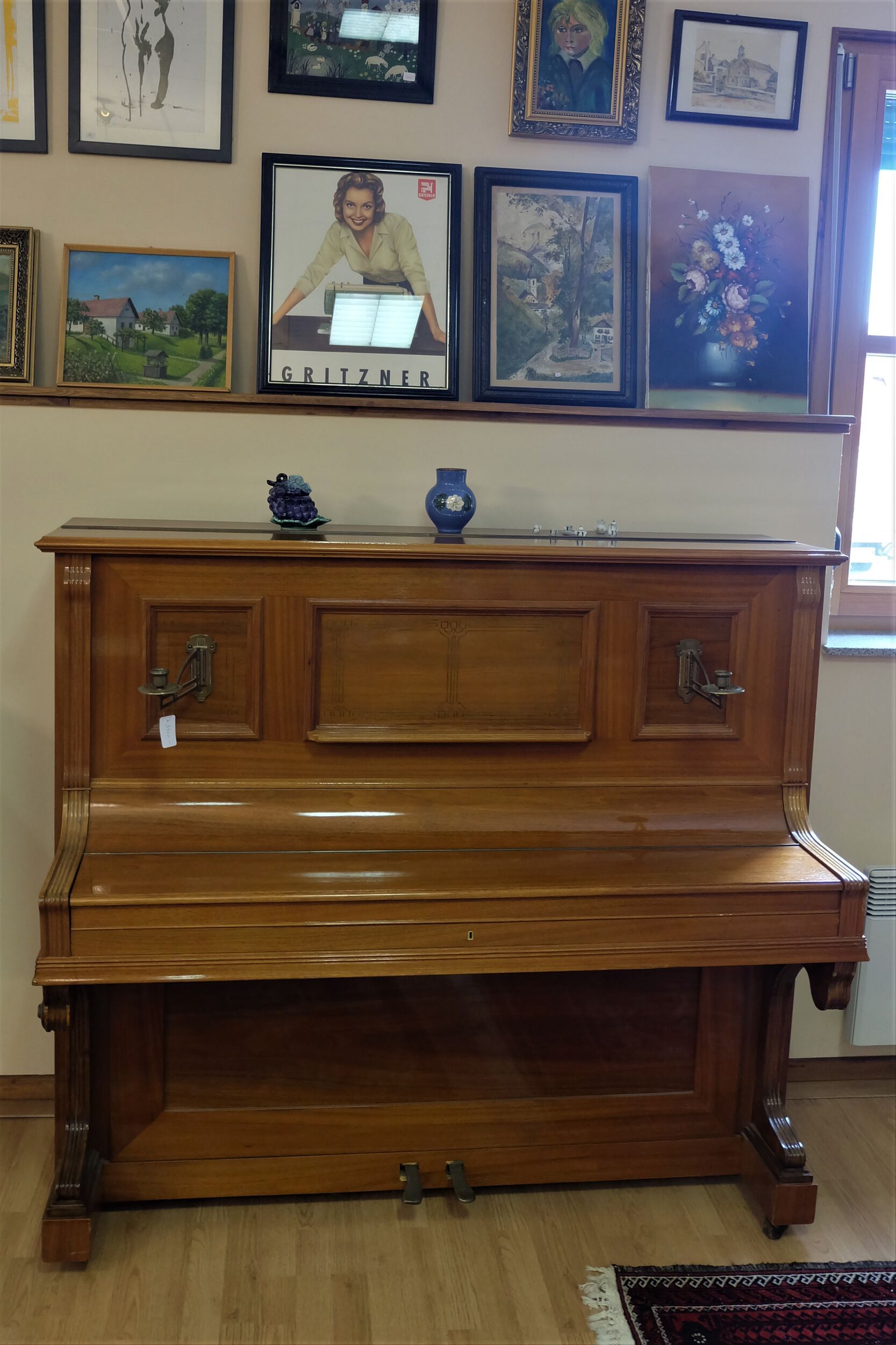 sehr schönes Jugendstil Klavier